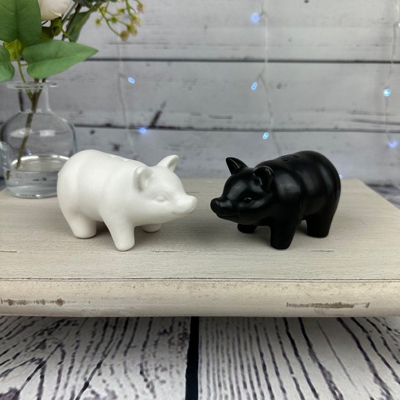 Hobby Lobby Other - Pig Salt and Pepper Shakers Black and White